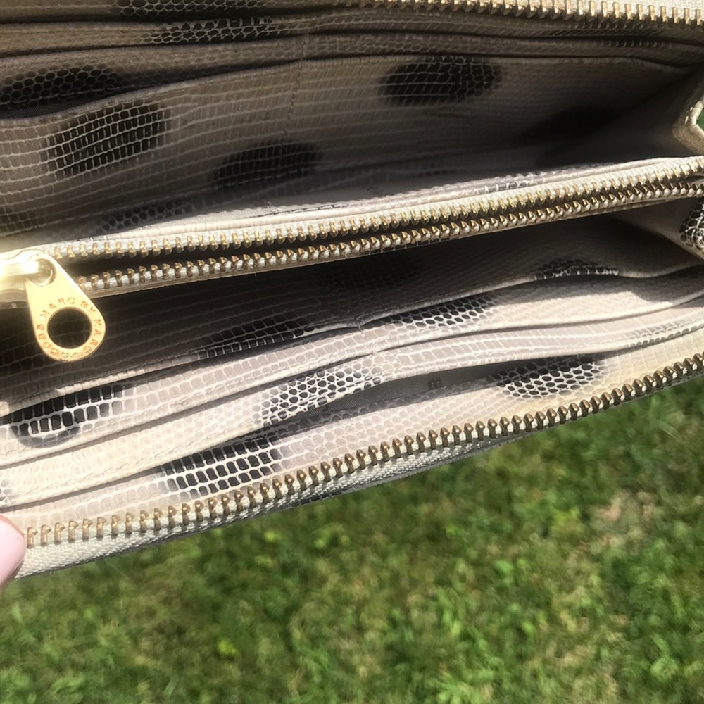 Marc Jacobs Wallet - Picture 5 of 7